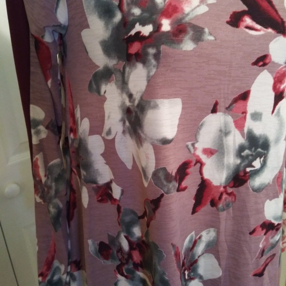2326 Boutique Size Medium Poly Spandex Women's Tunic Top NWT - Picture 2 of 6